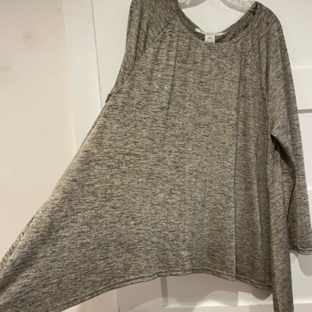 American Rag Gold Shiny Shark Bite Hem Long Sleeve Shirt Plus Size 2X. #5136 - Picture 2 of 9